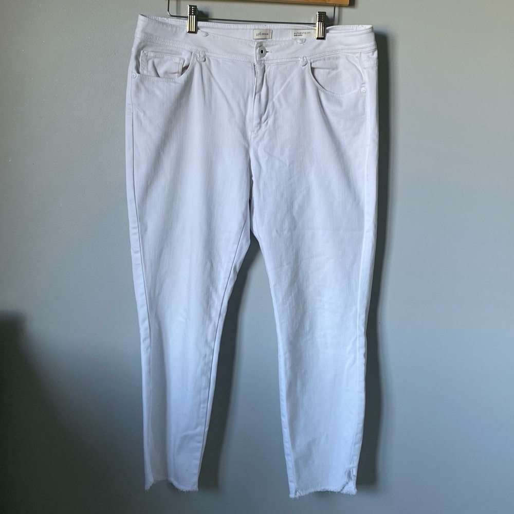 J. Jill Denim Authentic Fit Slim Ankle White Jeans